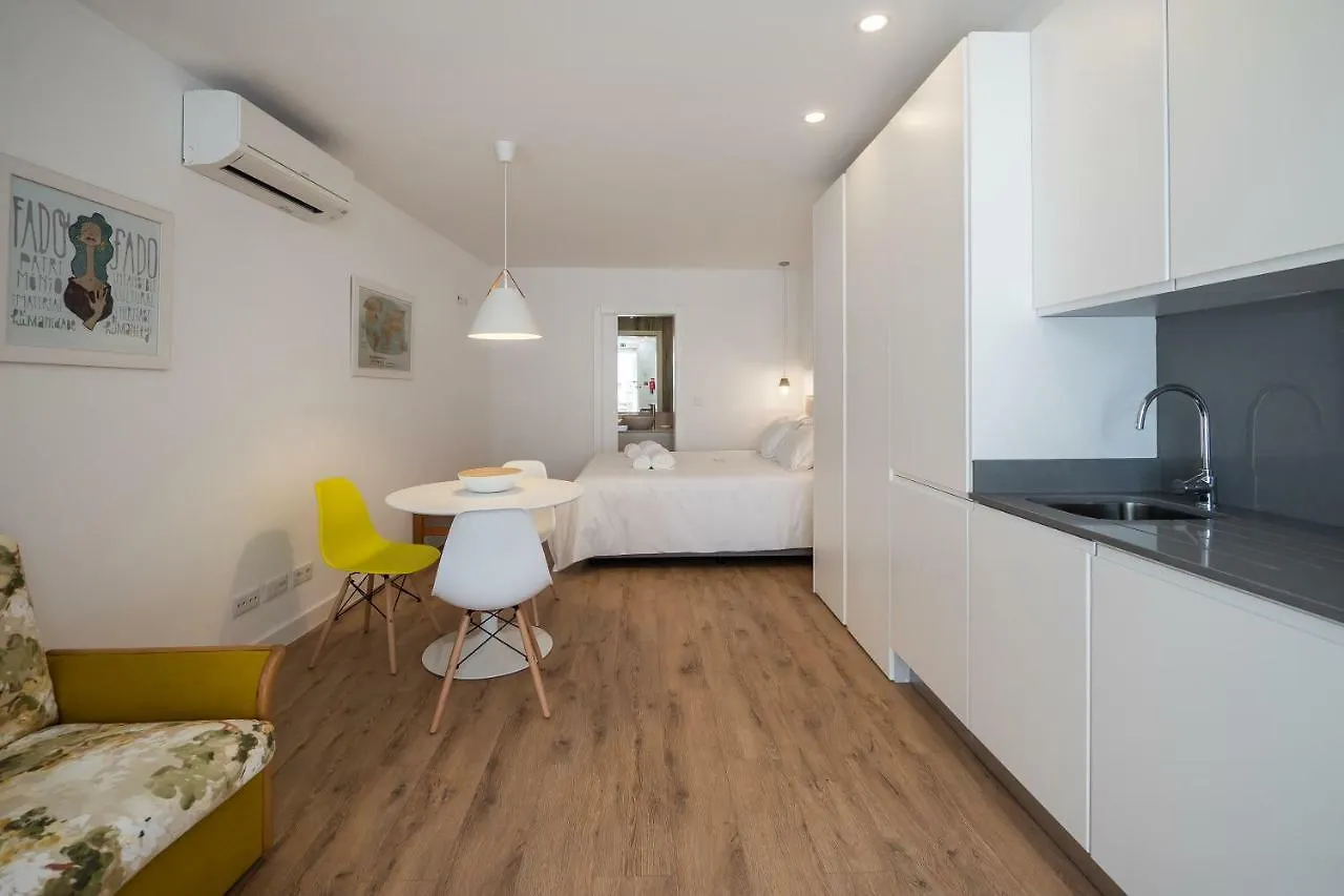 Castle Terrace Exclusive Apartment - Home By The Castle Apartment Lisboa