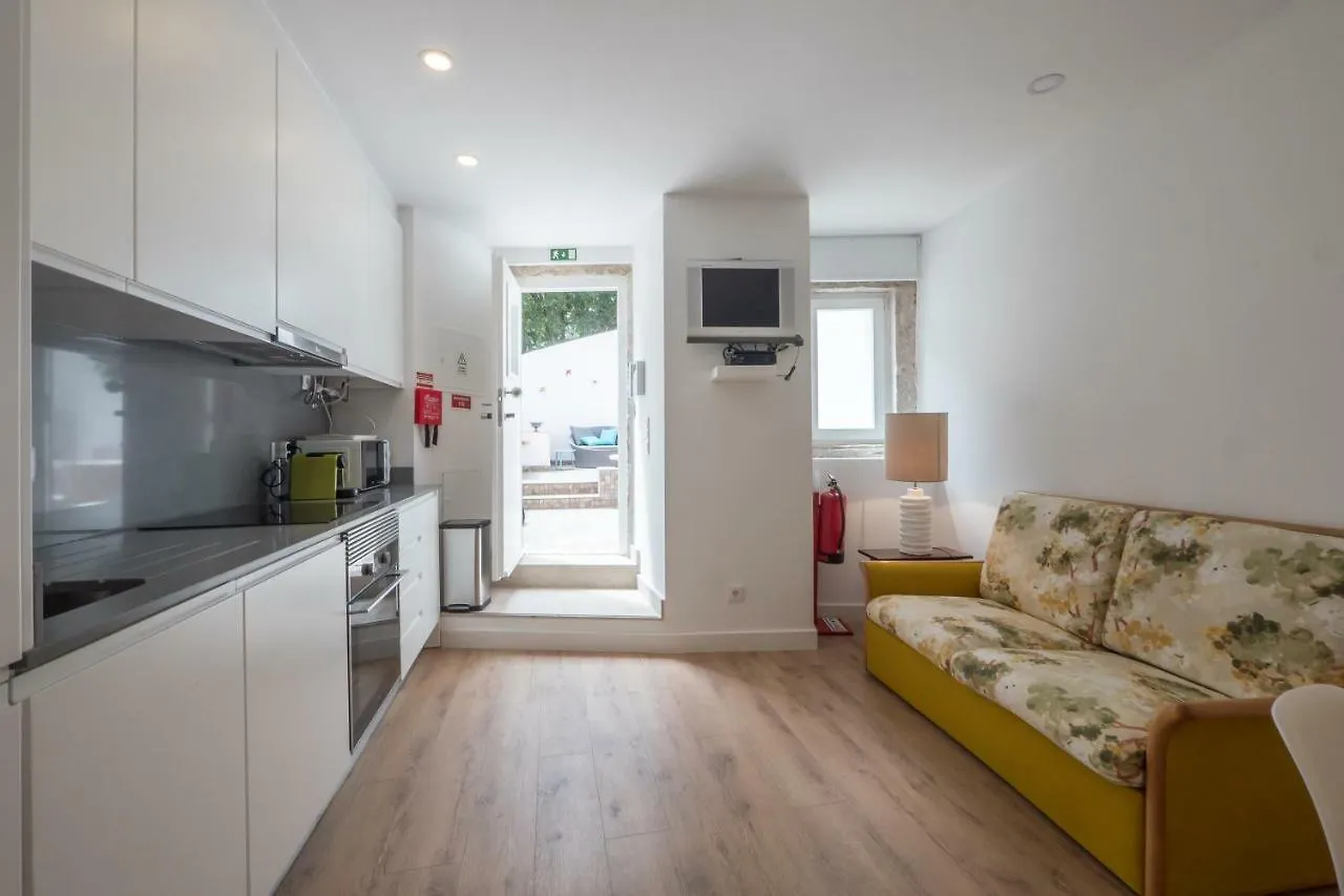 Castle Terrace Exclusive Apartment - Home By The Castle Apartment Lisboa