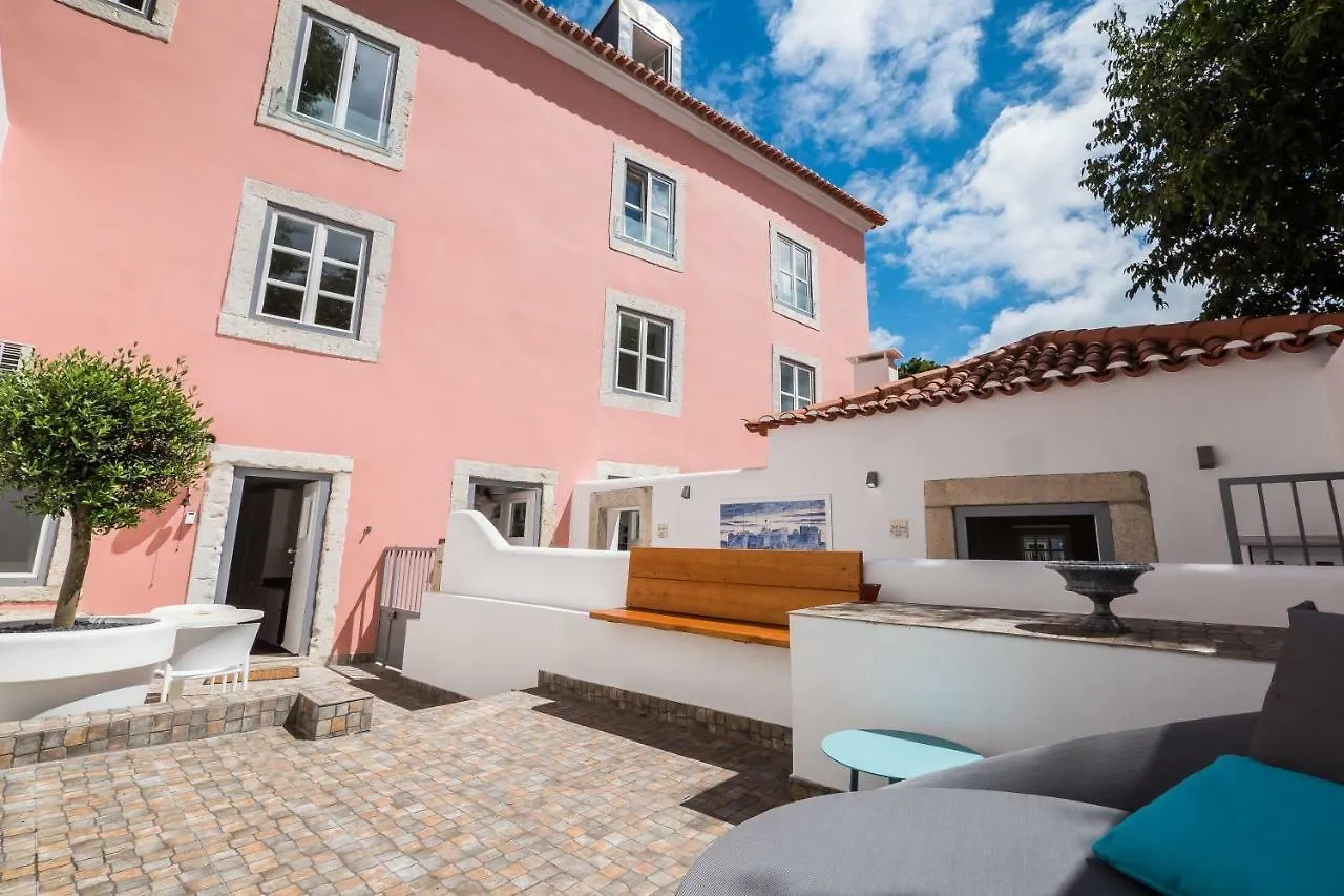 Castle Terrace Exclusive Apartment - Home By The Castle Apartment Lisbon